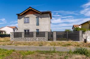 145 mp utili | 3 dormitoare | 2 parcări | teren 419 mp
