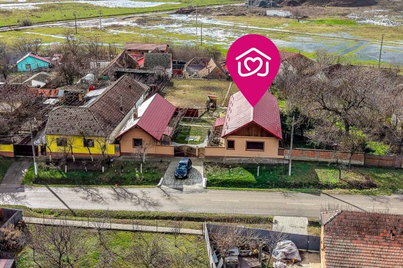 Casă în Vinga – restaurată Integral 2025 | 3 camere | utilități