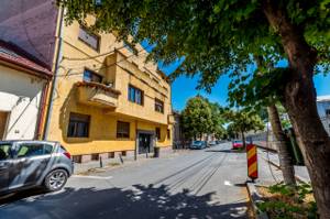 Str Vicențiu Babeș, Apartament cu acces auto și garaj propriu