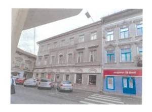 Imobil istoric de mari dimensiuni, în Piața Avram Iancu