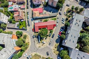 Casă individuală cu potențial comercial excelent in cartierul Vlaicu