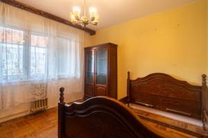 Apartament 3 camere - etaj 3 - bvd. Revolutiei - COMISION 0