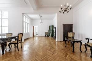 Oportunitate Unică pentru Afacerea Ta în Centrul Orașului! Comision 0%