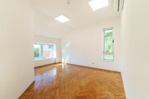 Arbema Office Arad. Birouri de închiriat De închiriat Arbema Office Arad. Birouri de inchiriat. în zona Aurel Vlaicu 29 camere Arad 7