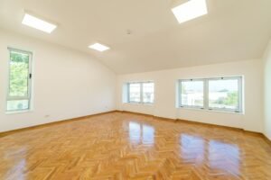 Arbema Office Arad. Birouri de închiriat De închiriat Arbema Office Arad. Birouri de închiriat. în zona Aurel Vlaicu 29 camere Arad 8