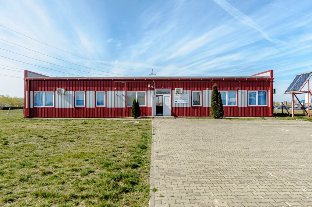 De vânzare Spațiu comercial 333 mp în zona Nord 12 camere Arad 7