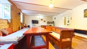 Casă boierească în zonă centrală De vânzare Casa boiereasca in zona centrala în zona Ultracentral 12 camere 4 dormitoare Arad 6