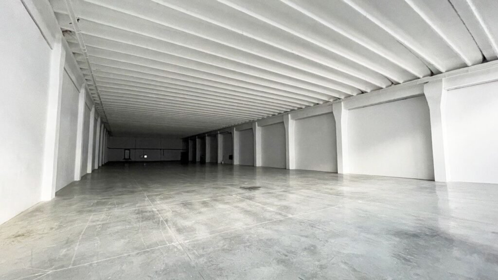 De închiriat Hală de depozitare si productie în zona Nord 3 camere Arad 1