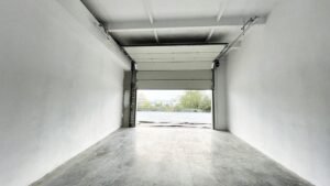 Hală de depozitare si productie De închiriat Hală de depozitare si productie în zona Nord 3 camere Arad 6