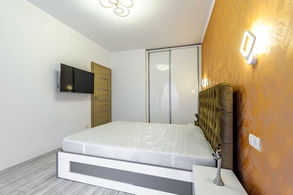 De vânzare VÂNDUT-Apartament nou cu 2 camere spațios Adora Park în zona UTA 2 camere 1 dormitor Arad 5