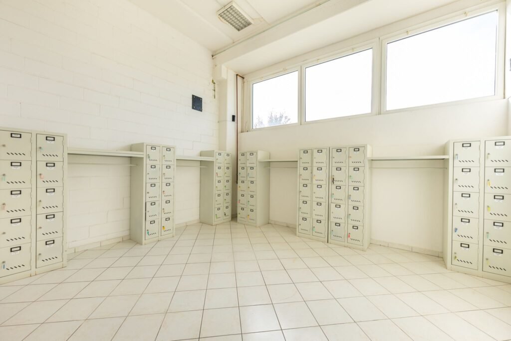 De vânzare Hală producție în localitatea Sântana în zona Nord 15 camere Arad 13