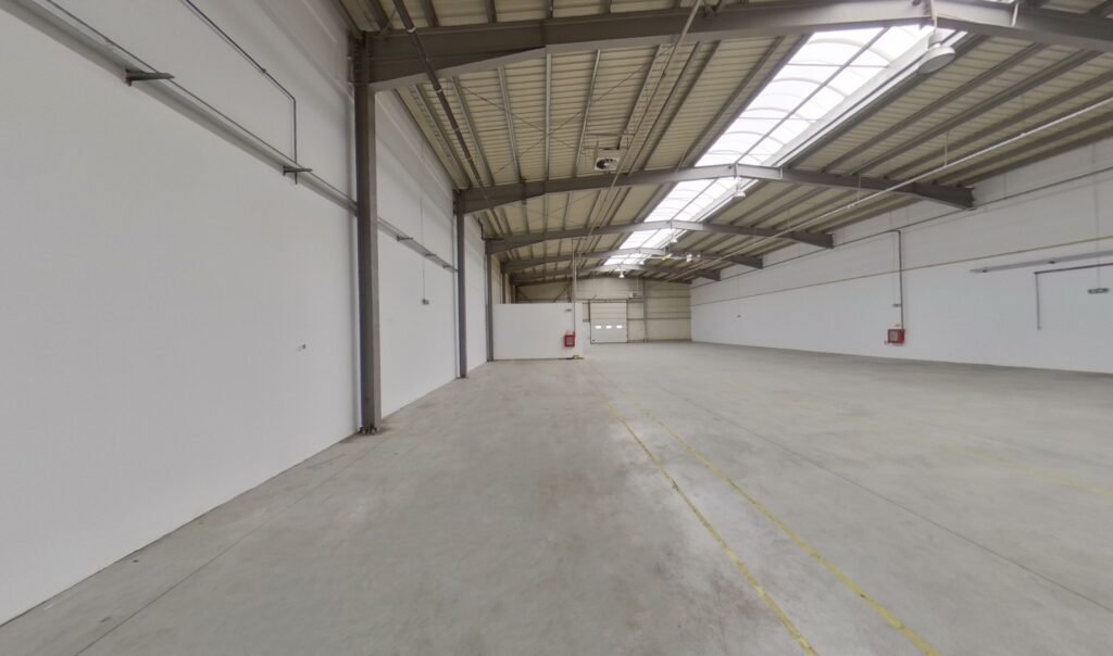 De vânzare Hala industrială 727 mp în zona Exterior Sud 2 camere Arad 7