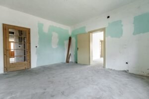 Imobil cu vizibilitate maximă și teren generos în Aradul NOU. De vânzare Imobil cu vizibilitate maximă și teren generos în Aradul NOU. în zona Aradul Nou 7 camere Arad 7