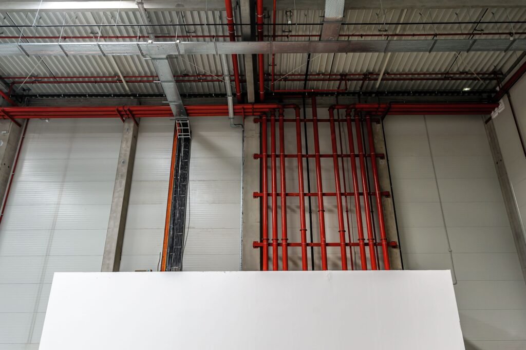 De închiriat Hala industriala depozitare si productie la 2710 mp în zona Aradul Nou 1 camera Arad 3