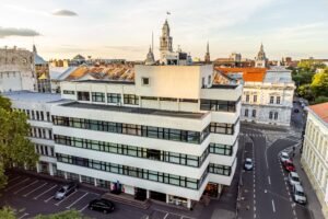 Birouri ultracentrale cu pază permanentă De închiriat Birouri ultracentrale cu pază permanentă în zona Ultracentral 2 camere Arad 3