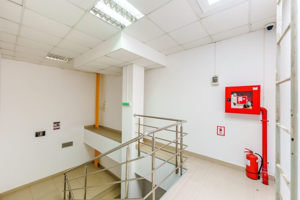 De vânzare Cladire de birouri de vanzare. Comision 0% la cumparare în zona Micalaca 19 camere Arad 18