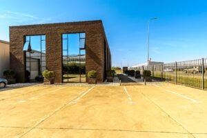 Birouri Premium de 304 mp în Zona Industrială Vest Arad De închiriat 304 mp de Birouri Premium în Zona Industrială Vest în zona Exterior Vest 5 camere Arad 12