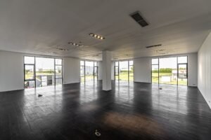 Birouri Premium de 304 mp în Zona Industrială Vest Arad De închiriat 304 mp de Birouri Premium în Zona Industrială Vest în zona Exterior Vest 5 camere Arad 7