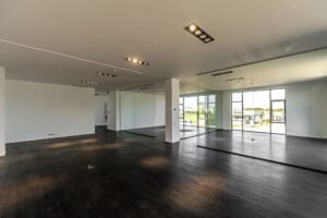 Birouri Premium de 304 mp în Zona Industrială Vest Arad De închiriat 304 mp de Birouri Premium în Zona Industrială Vest în zona Exterior Vest 5 camere Arad 8