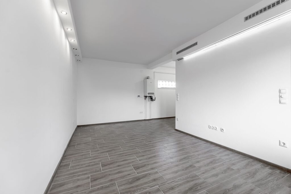 De vânzare Apartament 2 camere str.Abatorului REZERVAT în zona Parneava 2 camere 1 dormitor Arad 1