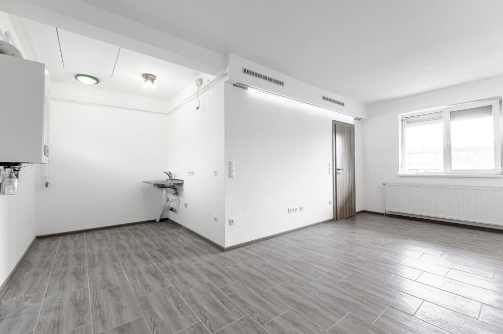 De vânzare Apartament 2 camere str.Abatorului REZERVAT în zona Parneava 2 camere 1 dormitor Arad 2