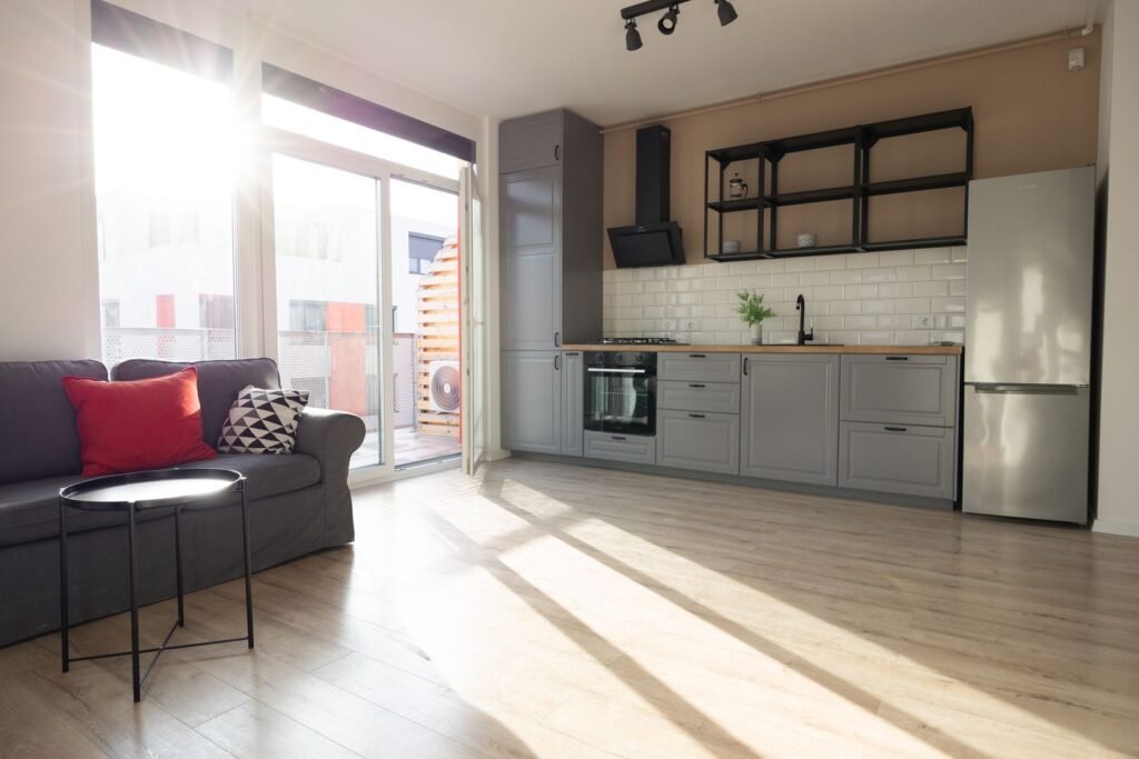 De vânzare REZERVAT Cel mai spatios apartament ARED Chirias inclus în zona Aurel Vlaicu 3 camere 2 dormitoare Arad 1