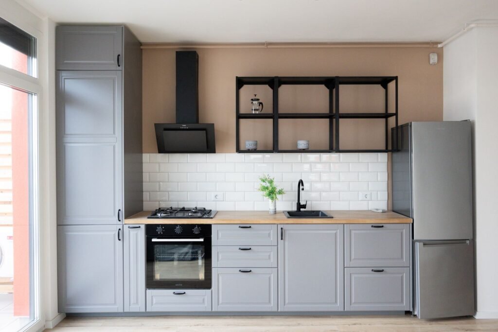 De vânzare REZERVAT Cel mai spatios apartament ARED Chirias inclus în zona Aurel Vlaicu 3 camere 2 dormitoare Arad 1