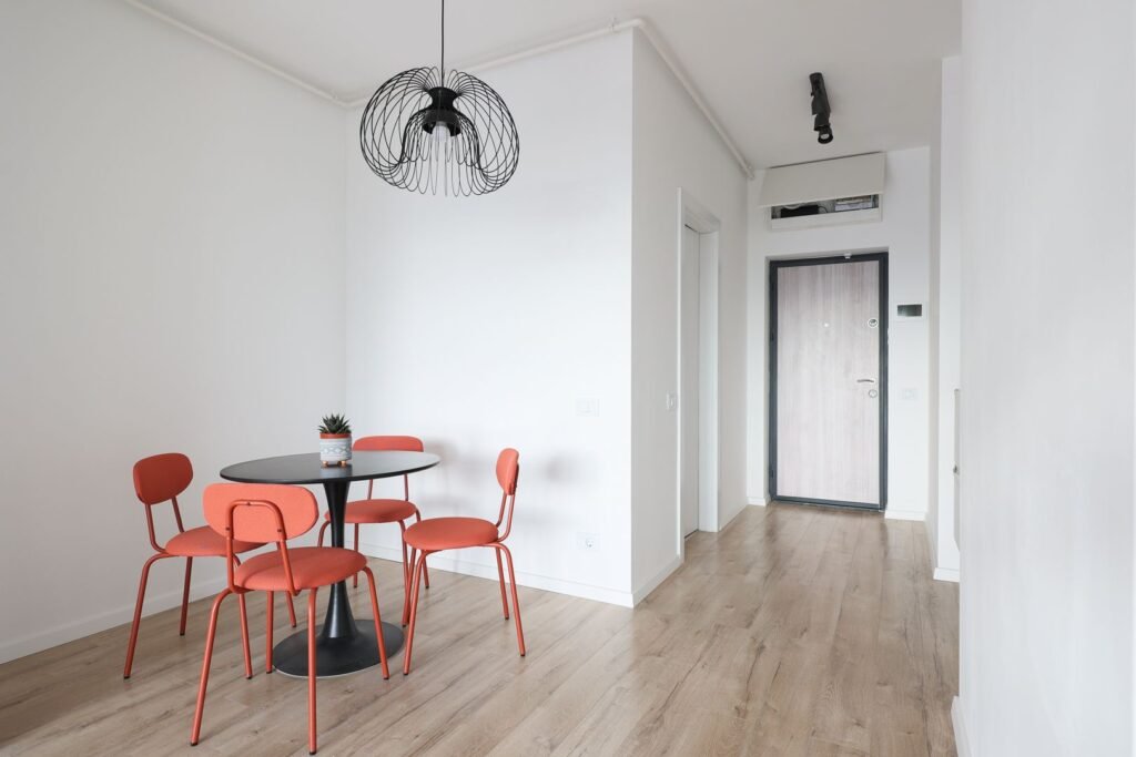 De vânzare REZERVAT Cel mai spatios apartament ARED Chirias inclus în zona Aurel Vlaicu 3 camere 2 dormitoare Arad 1