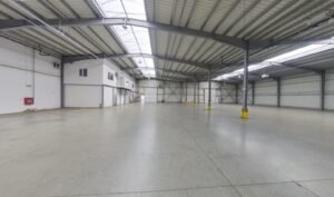 HALĂ INDUSTRIALĂ 856 MP 0% COMISION Fără comision! HALĂ INDUSTRIALĂ 856 MP 0% COMISION în zona Sud 1 camera Arad 1