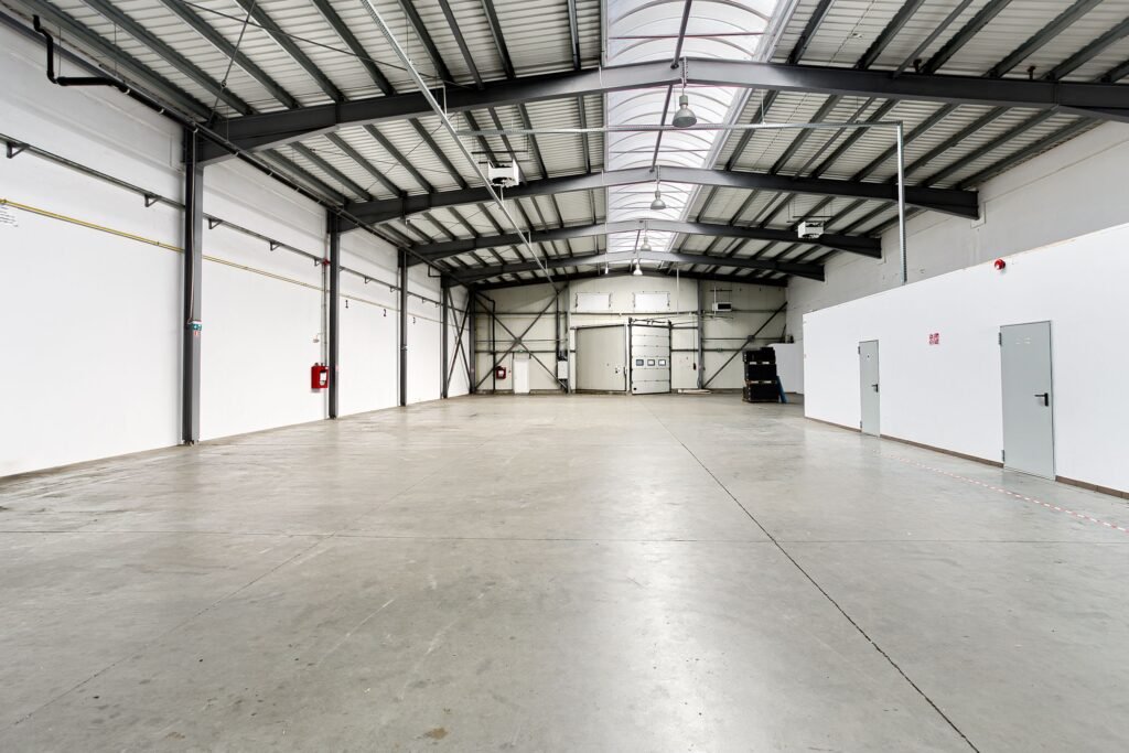 Hală industrială 727 mp în Arad langă Autostrada A1 