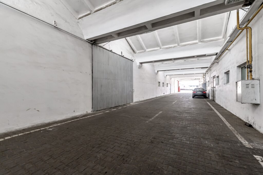 De închiriat Hală Industrială Arad 517 mp în zona UTA 1 camera Arad 1