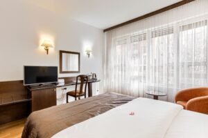 De vânzare Oportunitate exclusivă de investiție: Hotel Best Western Central Arad în zona Ultracentral 43 camere Arad 7