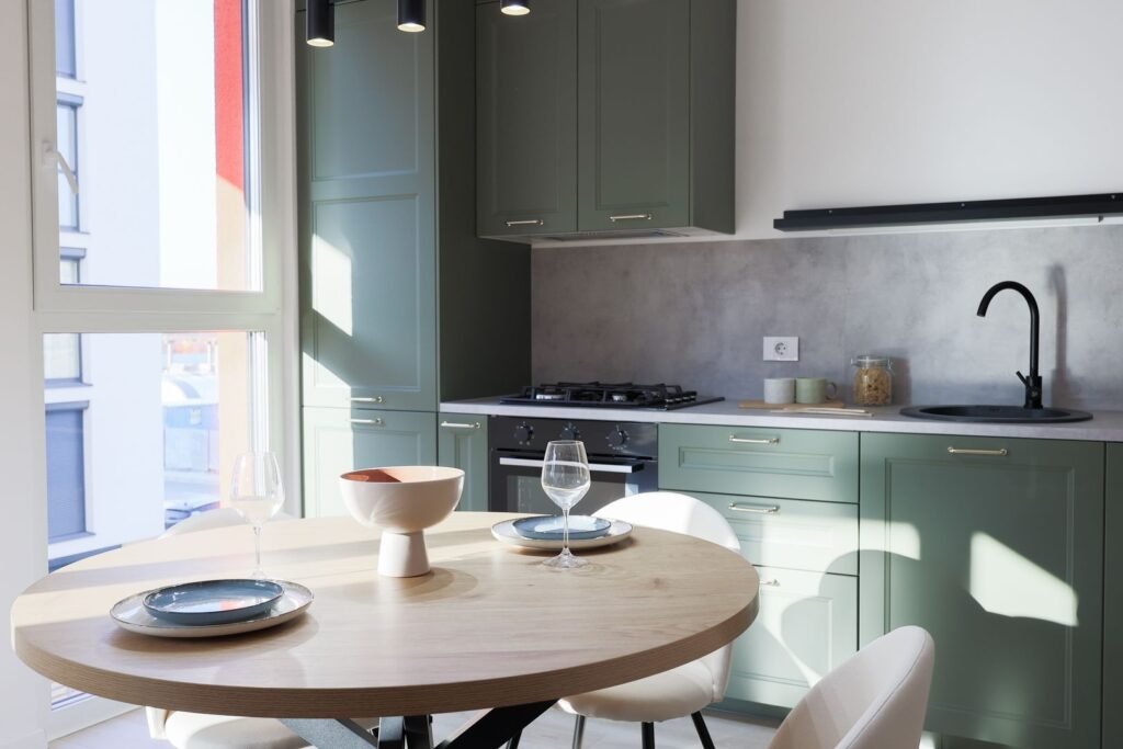 De vânzare Apartament cu 2 camere NOU, finisat cu Chirias inclus în zona UTA 2 camere 1 dormitor Arad 1