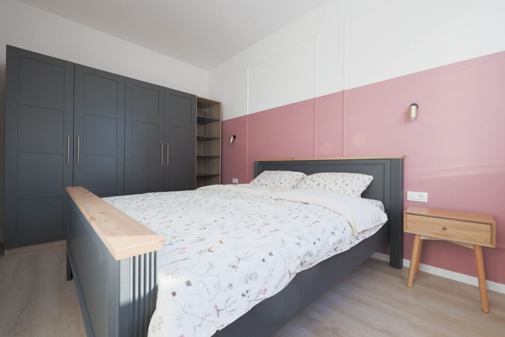 De vânzare Apartament cu 2 camere NOU, finisat cu Chirias inclus în zona UTA 2 camere 1 dormitor Arad 1