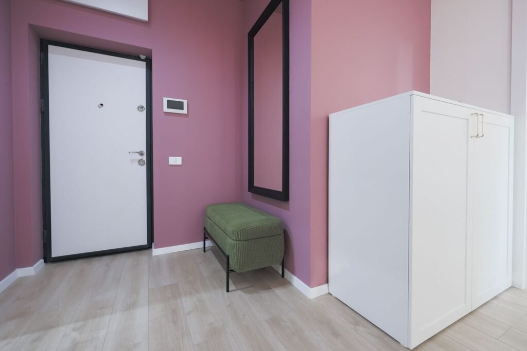 De vânzare Apartament cu 2 camere NOU, finisat cu Chirias inclus în zona UTA 2 camere 1 dormitor Arad 3