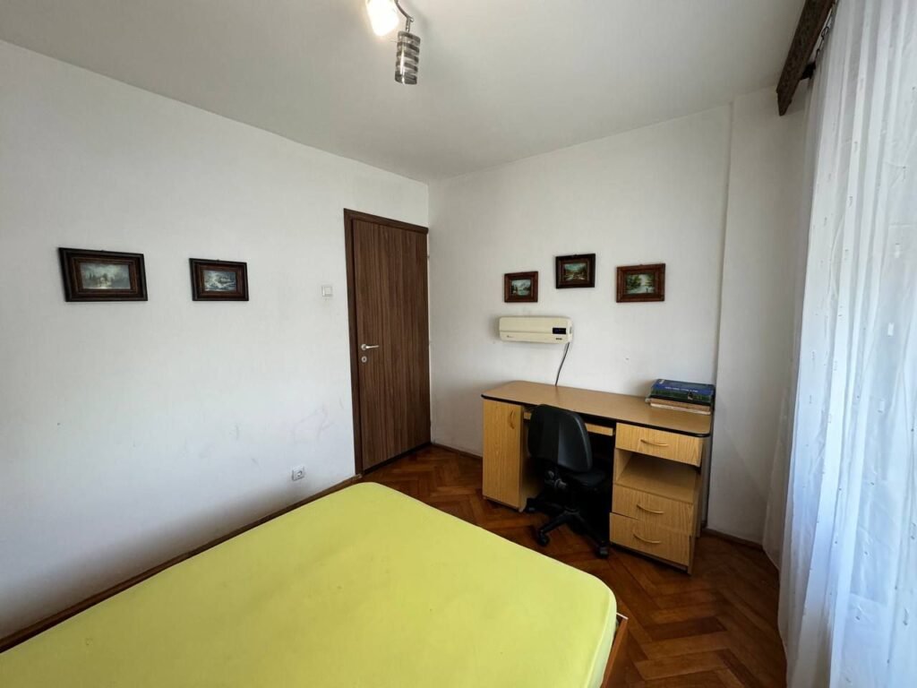 De vânzare Apartament cu 2 camere, Podgoria, lângă Genarala 5 (LNI) în zona Podgoria 2 camere 1 dormitor Arad 2