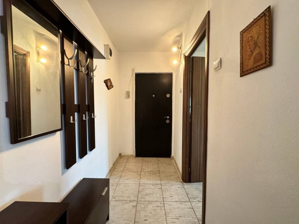 De vânzare Apartament cu 2 camere, Podgoria, lângă Genarala 5 (LNI) în zona Podgoria 2 camere 1 dormitor Arad 5