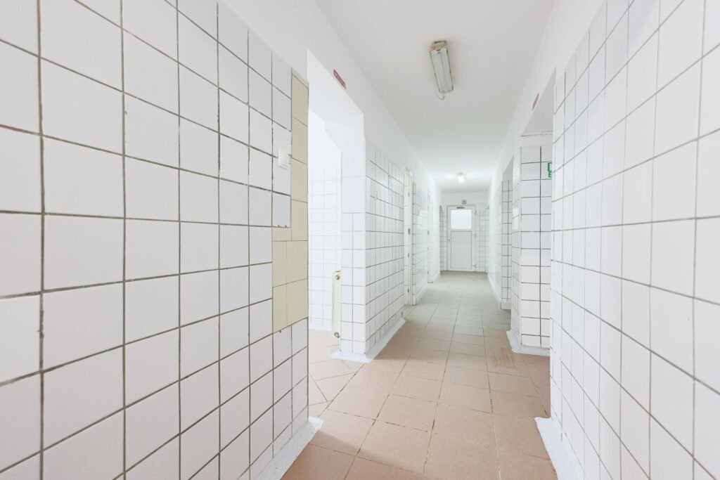 Spațiu ideal pentru birouri sau clinici De vânzare Spațiu ideal pentru birouri sau clinici în zona Ultracentral 9 camere Arad 3