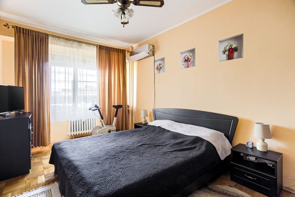 De vânzare Vândut ! Apartament cu 3 camere Samantha zona Malul Mureșului în zona Polivalenta 3 camere 2 dormitoare Arad 6