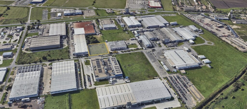 De vânzare Vânzare Teren Construibil Arad Zona Industrială Vest 8.500 MP în zona Exterior Vest Arad 8