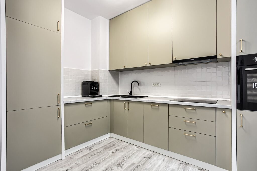 De vânzare Apartament modern cu 2 camere Adora Park în zona UTA 2 camere 1 dormitor Arad 5