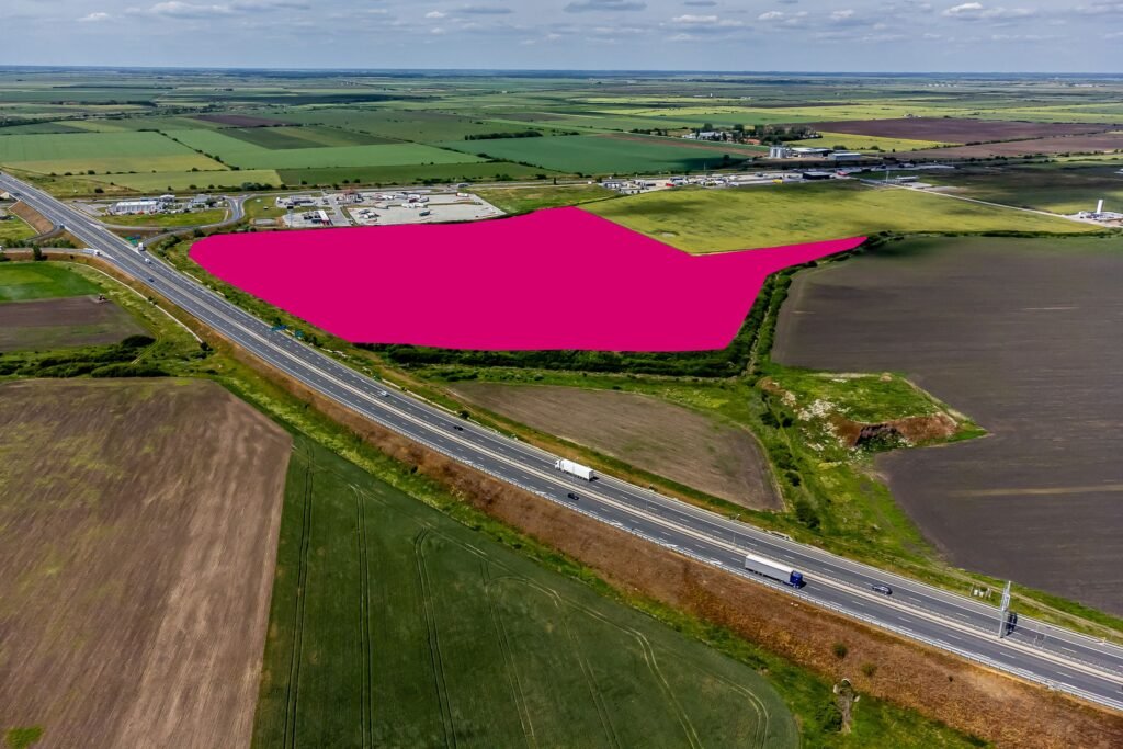 De vânzare Investiție strategică: Teren cu PUZ pentru un parc logistic în zona Periferie Arad 1