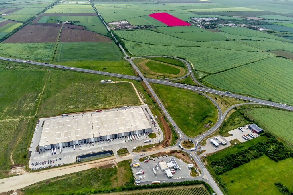 De vânzare Teren cu PUZ ideal pentru parc logistic și de servicii în zona Exterior Sud Arad 3