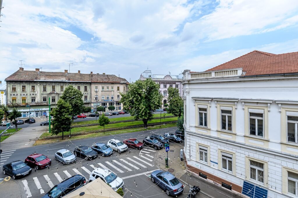 De vânzare VÂNDUT! Apartament de 1 cameră în inima orașului Arad. în zona Ultracentral 1 camera 1 dormitor Arad 2