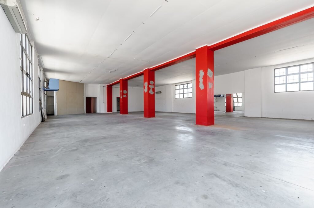 Oportunitate unică de investiție în centrul orașului Arad! De vânzare Oportunitate unică de investiție în centrul orașului Arad! în zona Central 38 camere Arad 10