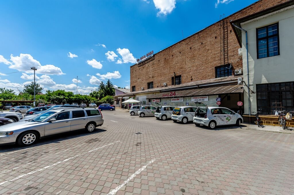 Oportunitate unică de investiție în centrul orașului Arad! De vânzare Oportunitate unică de investiție în centrul orașului Arad! în zona Central 38 camere Arad 6
