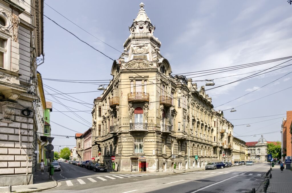 De vânzare Spatiu comercial cu suprafata generoasa pe Horia în zona Central 3 camere Arad 1