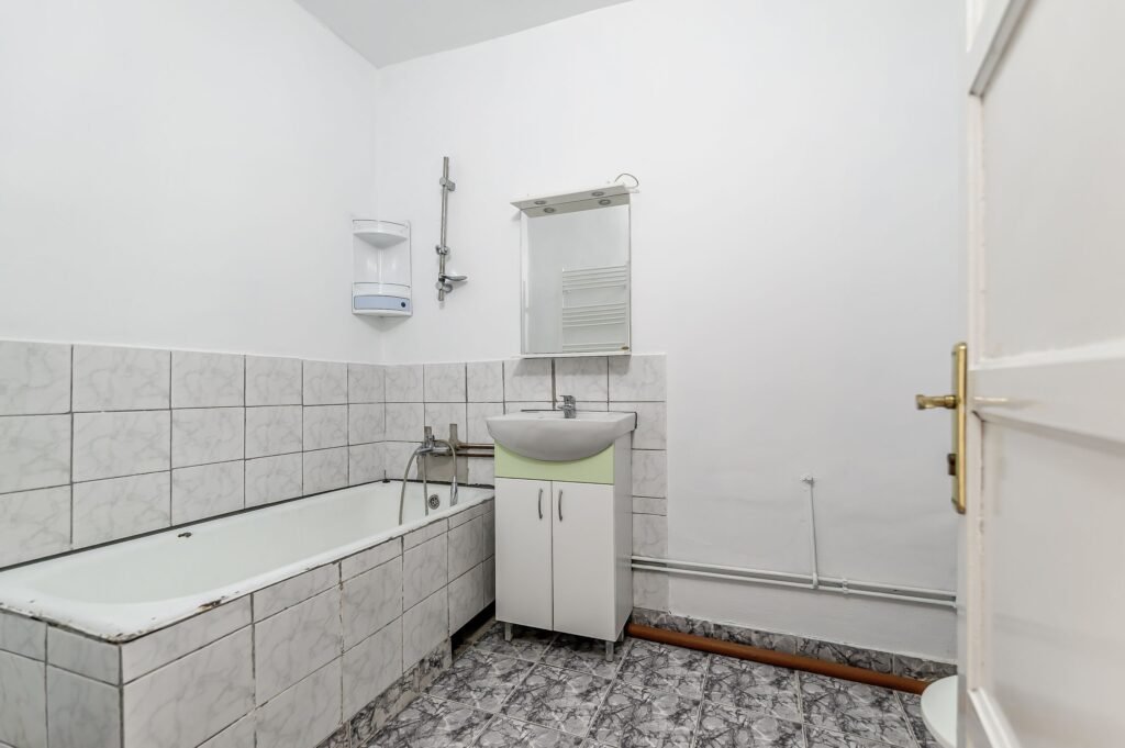 De vânzare Apartament 2 camere in Vladimirescu Str. Gării în zona Arad 2 camere Arad 7