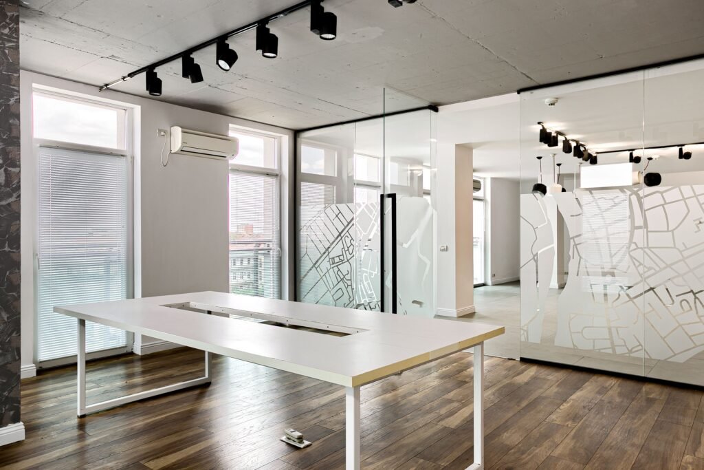 De închiriat De închiriat – Spațiu ultracentral de birouri în Arad cu parcare în zona Ultracentral 3 camere Arad 1