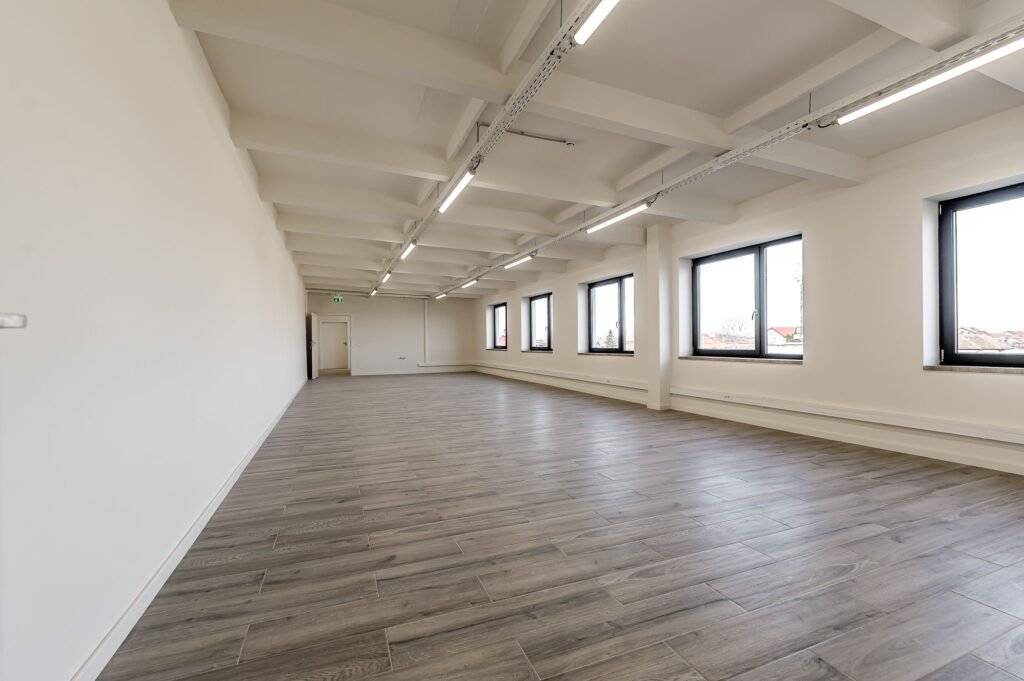 Descoperă un nou standard – Poetului Business Park Arad De închiriat Descoperă un nou standard – Poetului Business Park Arad în zona UTA 2 camere Arad 4